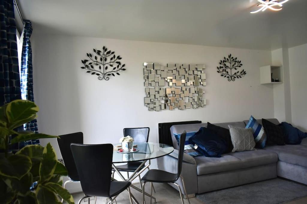 Tottenham Hotspurs Stays At The Gascoigne Suite Лондон Экстерьер фото